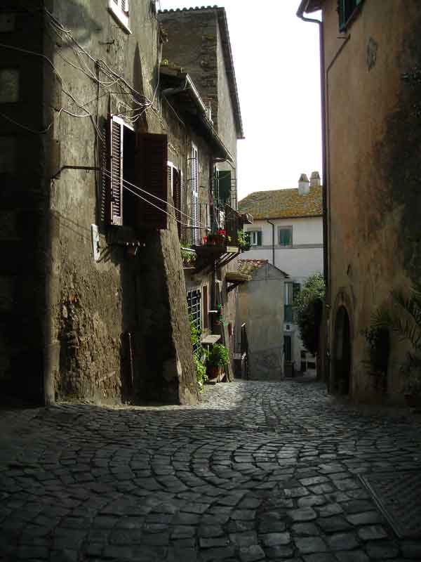 Guide Roma Etruria Anguillara necropoli